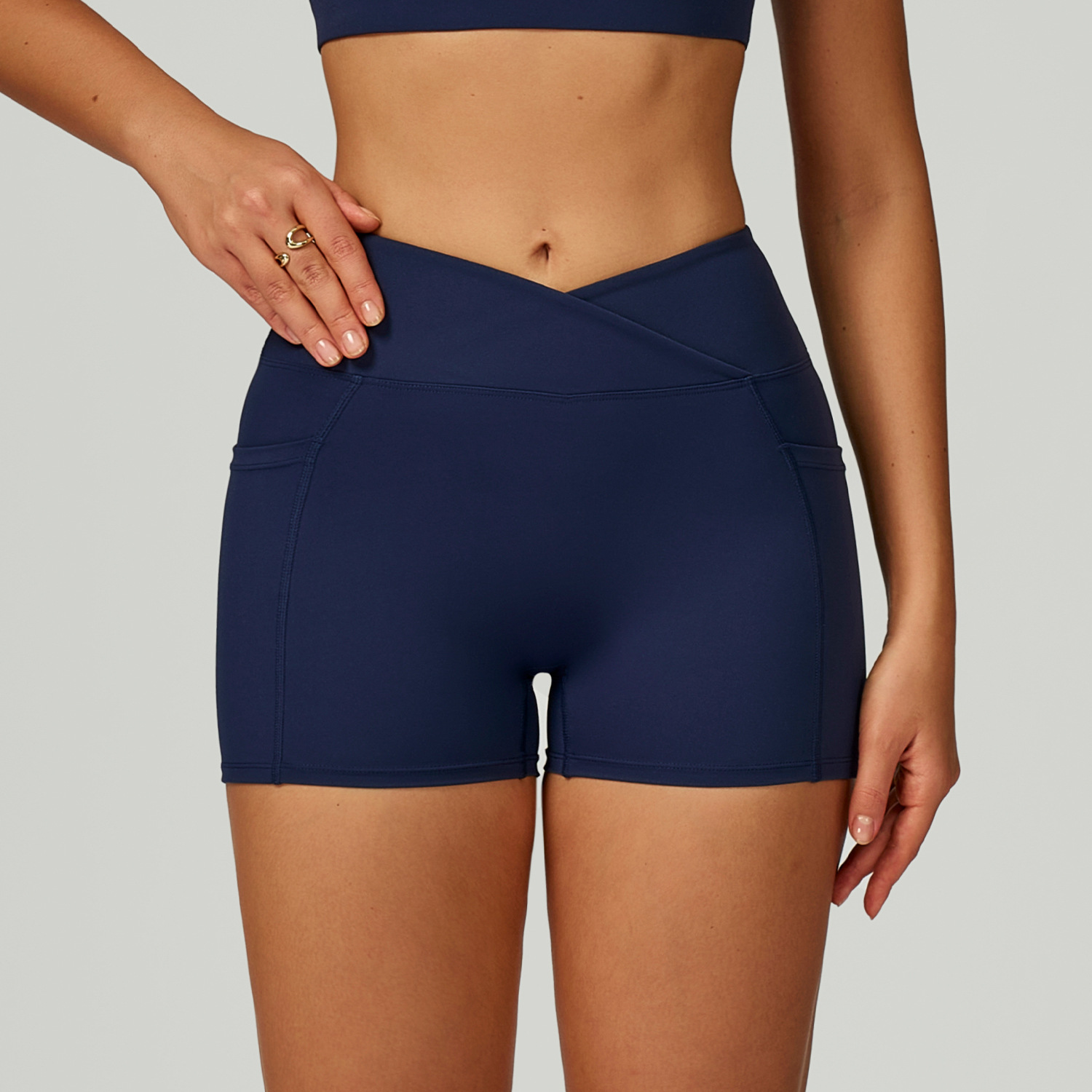 Shorts de yoga de cintura cruz - Crossfit Workout With Equipment reseña y precio